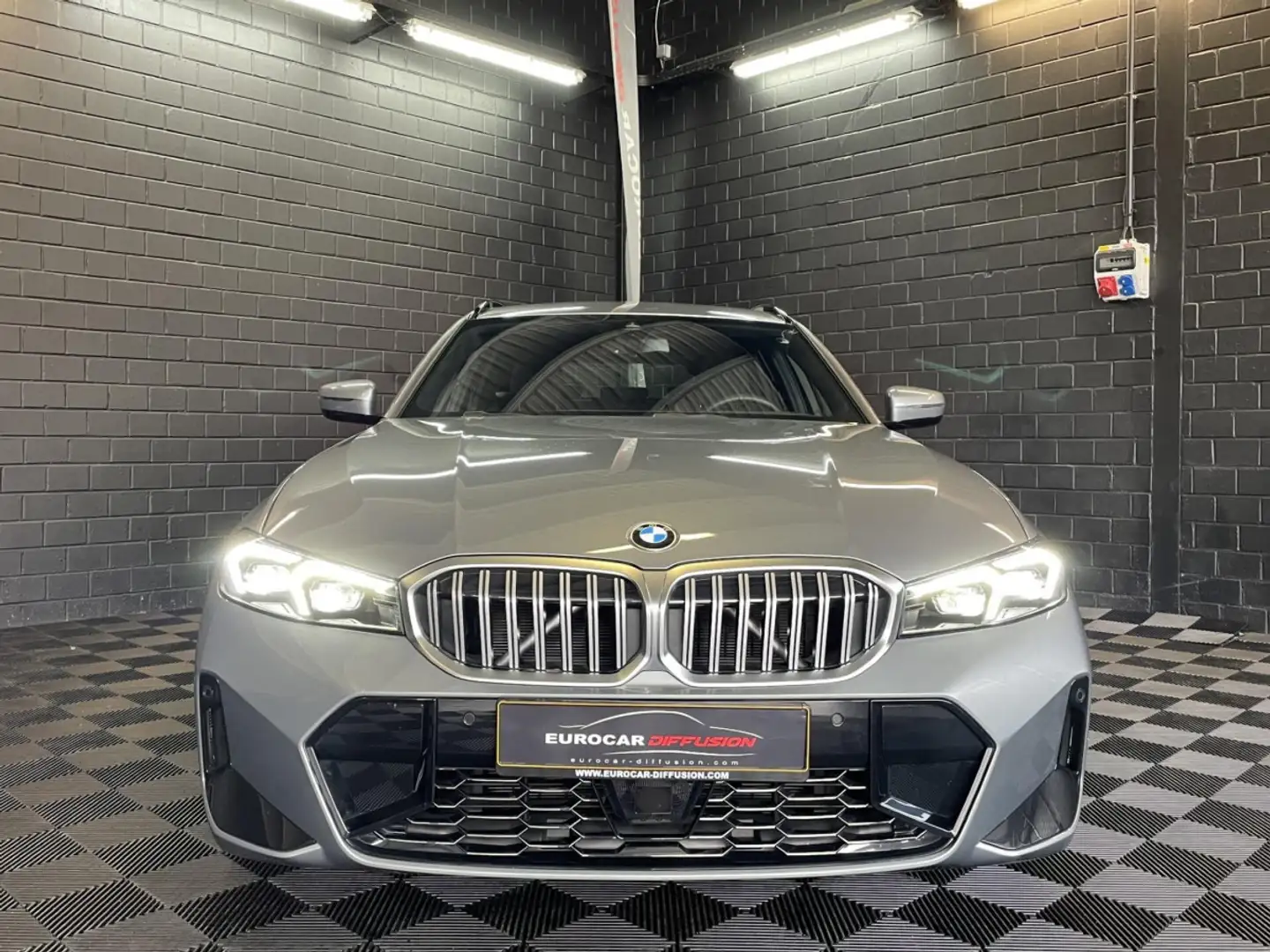 BMW 330 2.0 330I M-SPORT TOURING XDRIVE AUTO 245CV Gris - 2