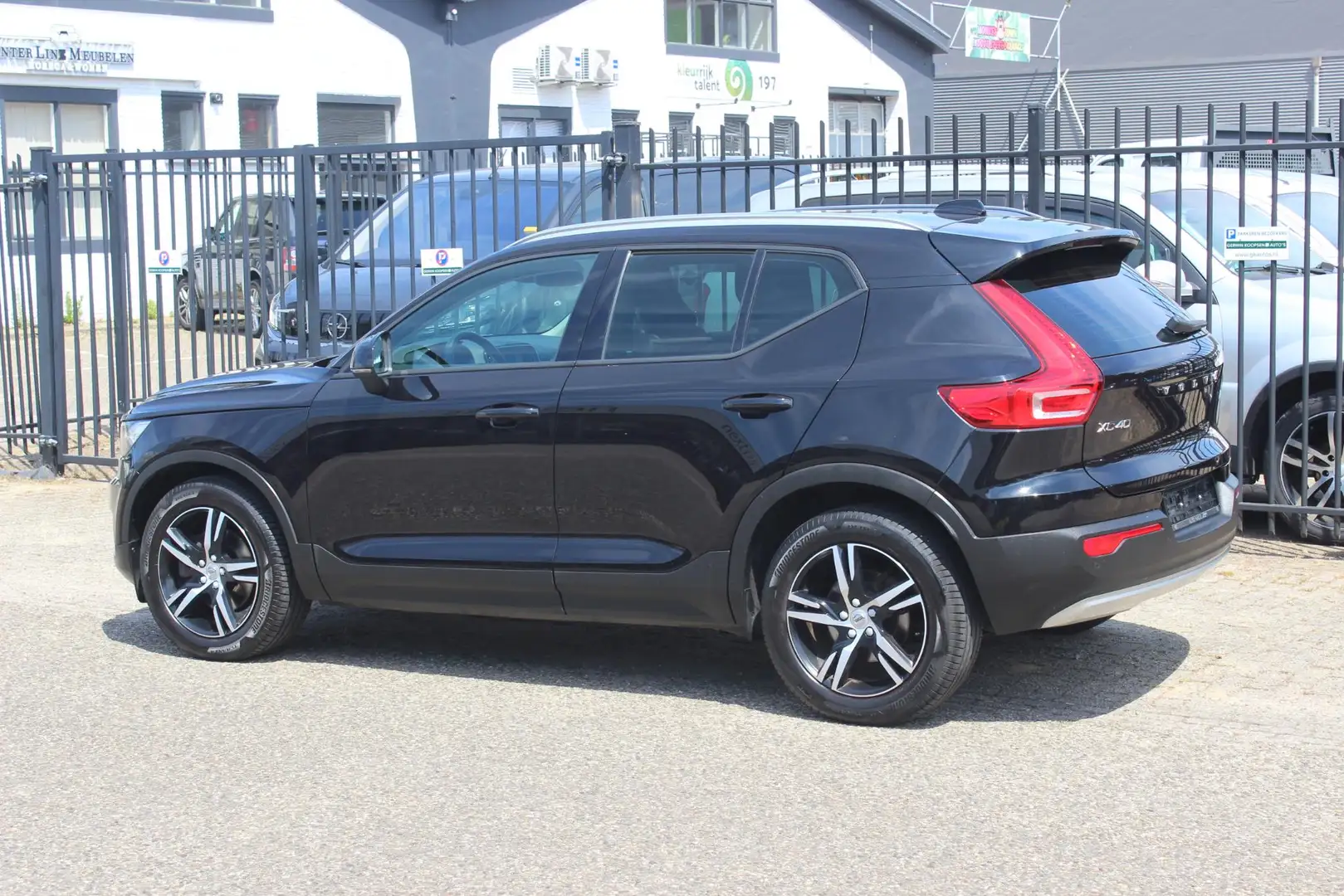 Volvo XC40 2.0 D3 AWD Momentum, met Duitse Brief. - 2