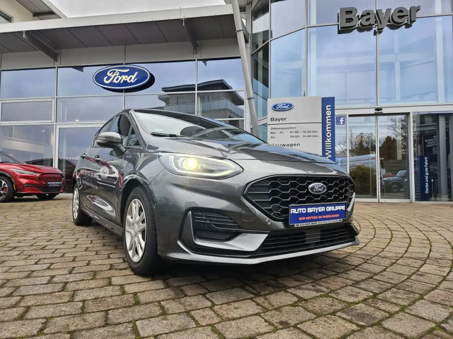 Ford Fiesta 1.0 EcoBoost Hybrid S&S ST-LINE X Grau - 1