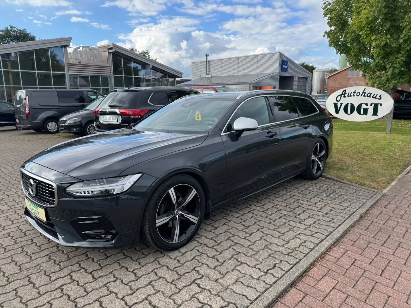 Volvo V90 Kombi R Design 2.0 TEMP/SHZ/KAMERA/PDC Gris - 1