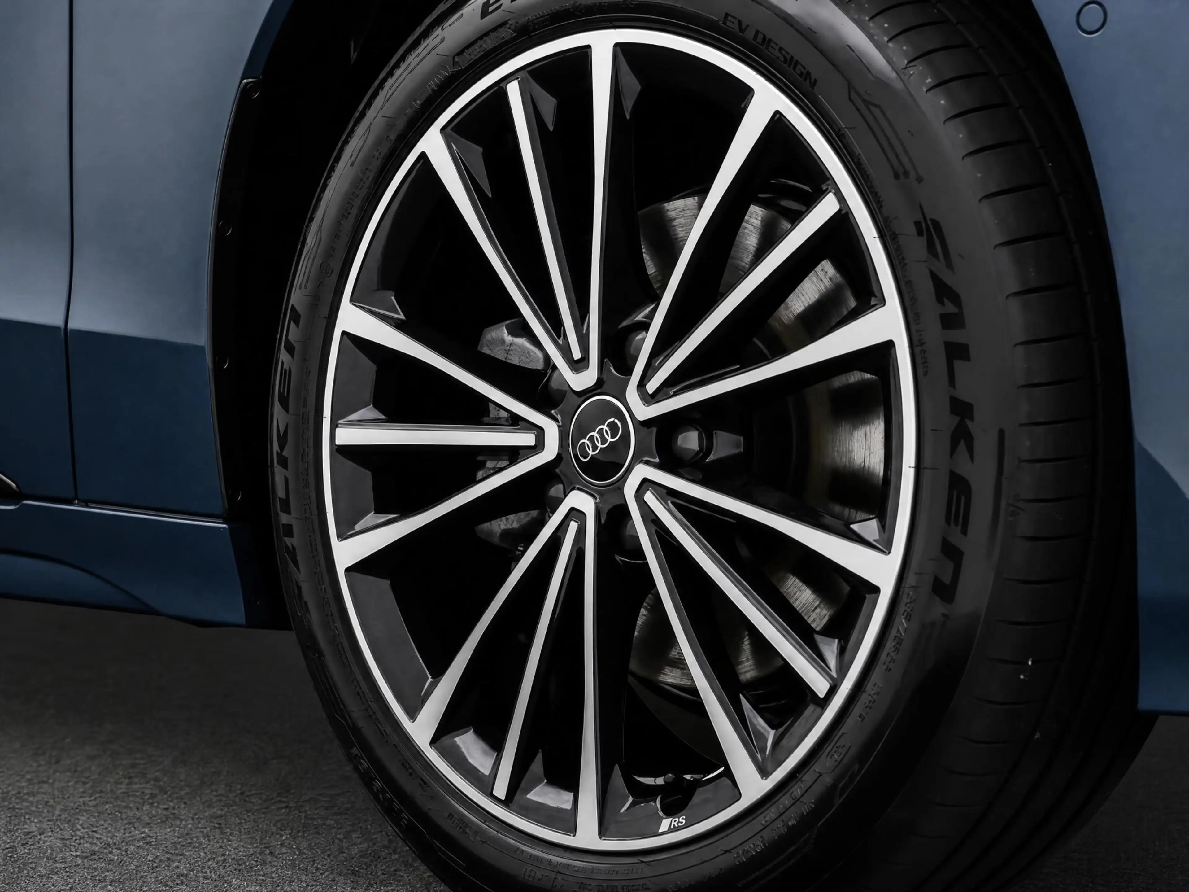 Audi A6 e-tron Sportback S edition 286 PK · Privacy glas · Opberg — photo 6