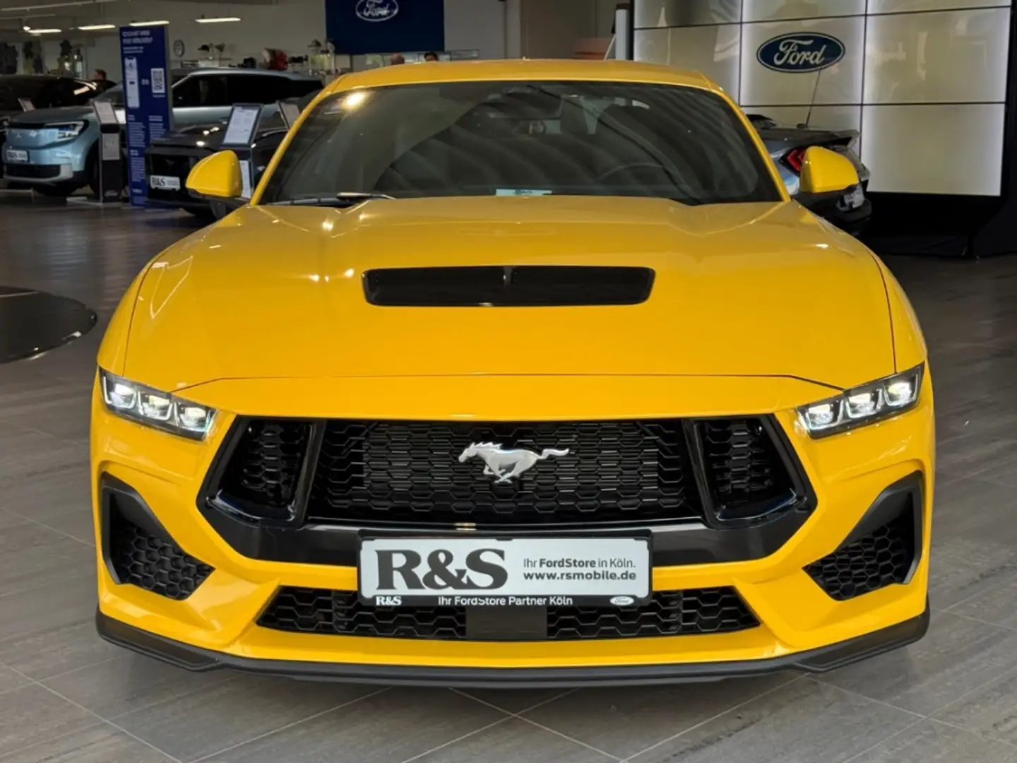 Ford Mustang Fastback 5.0 V8 Automatik+Rückfahrkamera+B&O+LED Gelb - 2