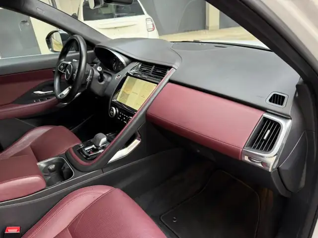 Jaguar E-Pace view 13