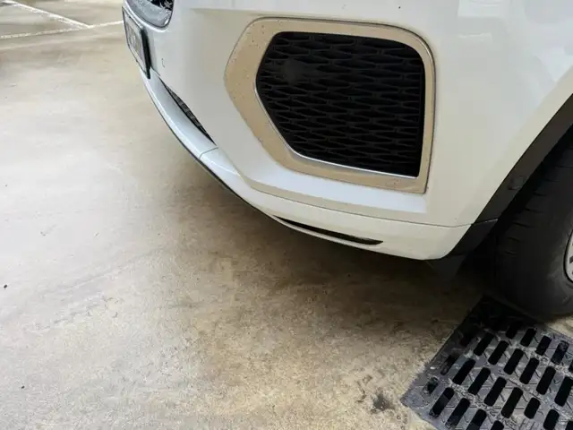 Jaguar E-Pace view 9