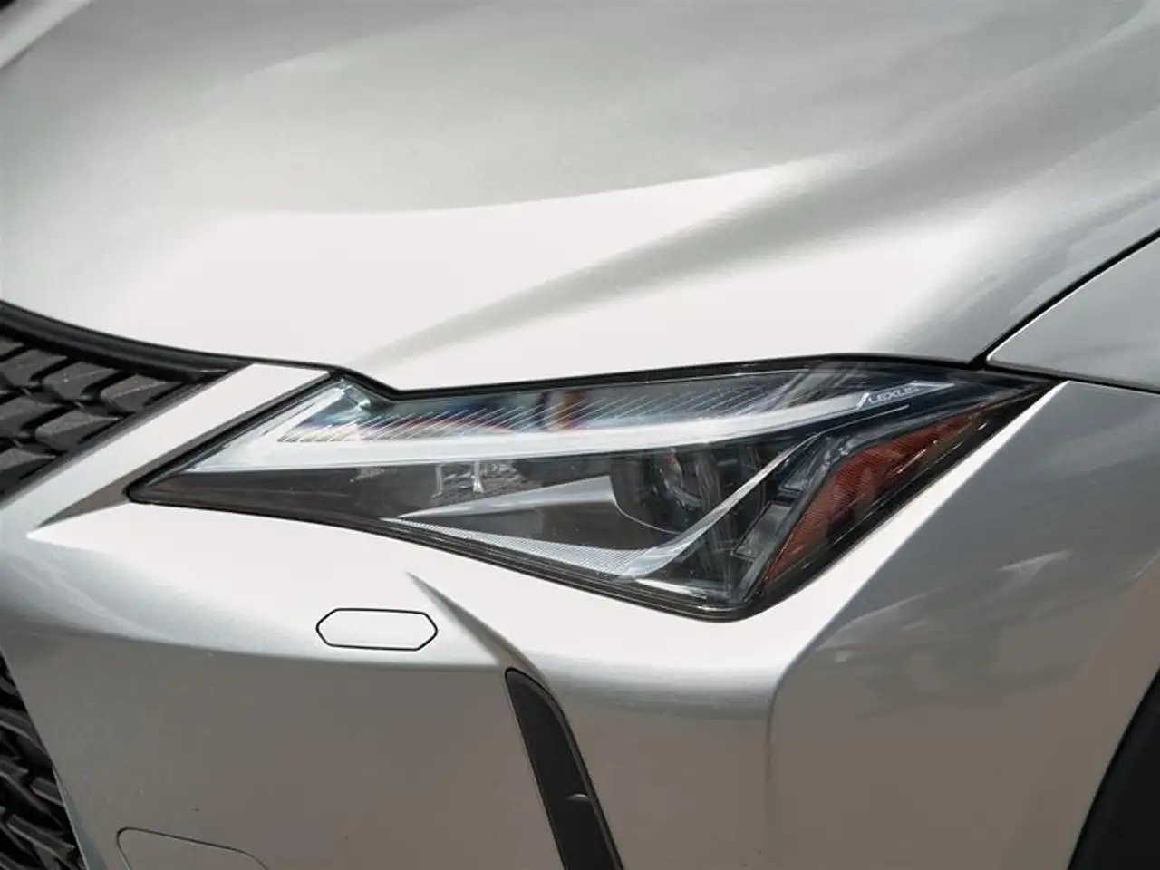 Lexus UX снимка Lexus UX