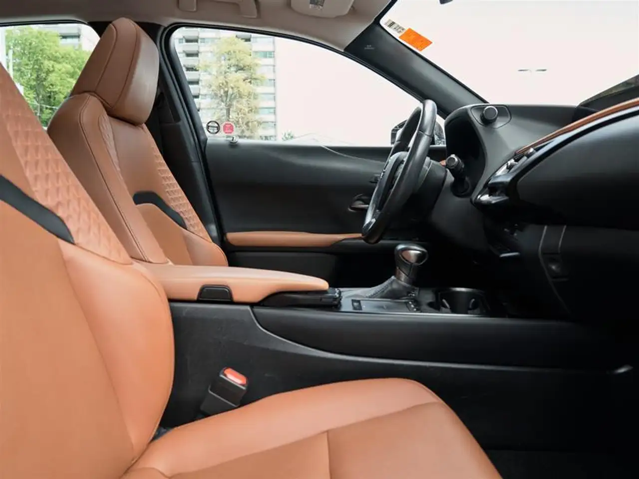 Lexus UX снимка Lexus UX