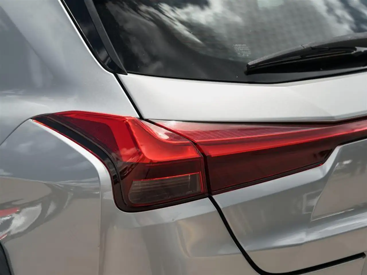 Lexus UX снимка Lexus UX