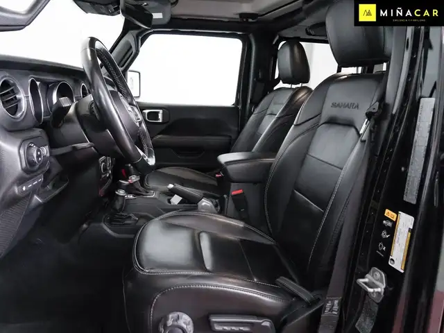 Jeep Wrangler view 11
