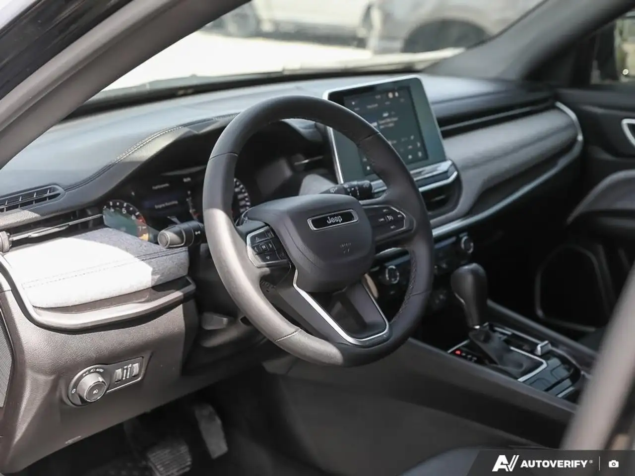 Jeep Compass снимка Jeep Compass