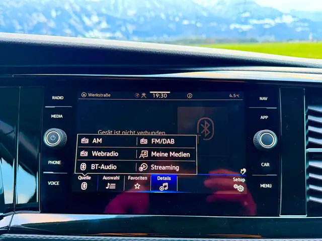 Volkswagen T6.1 Multivan Highline 2.0 TDI 4Motion AHK 2x Schiebetüre Ansicht 25