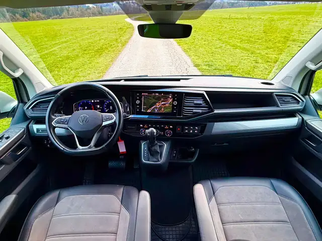 Volkswagen T6.1 Multivan Highline 2.0 TDI 4Motion AHK 2x Schiebetüre Ansicht 15