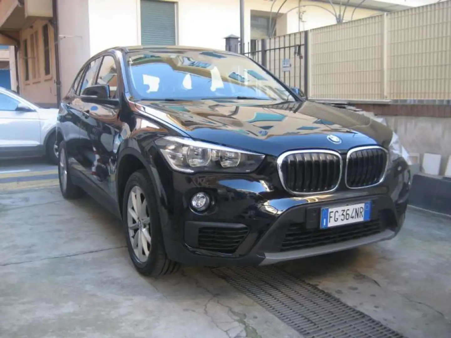 BMW X1 XDRIVE 20D BUSINESS Nero - 2