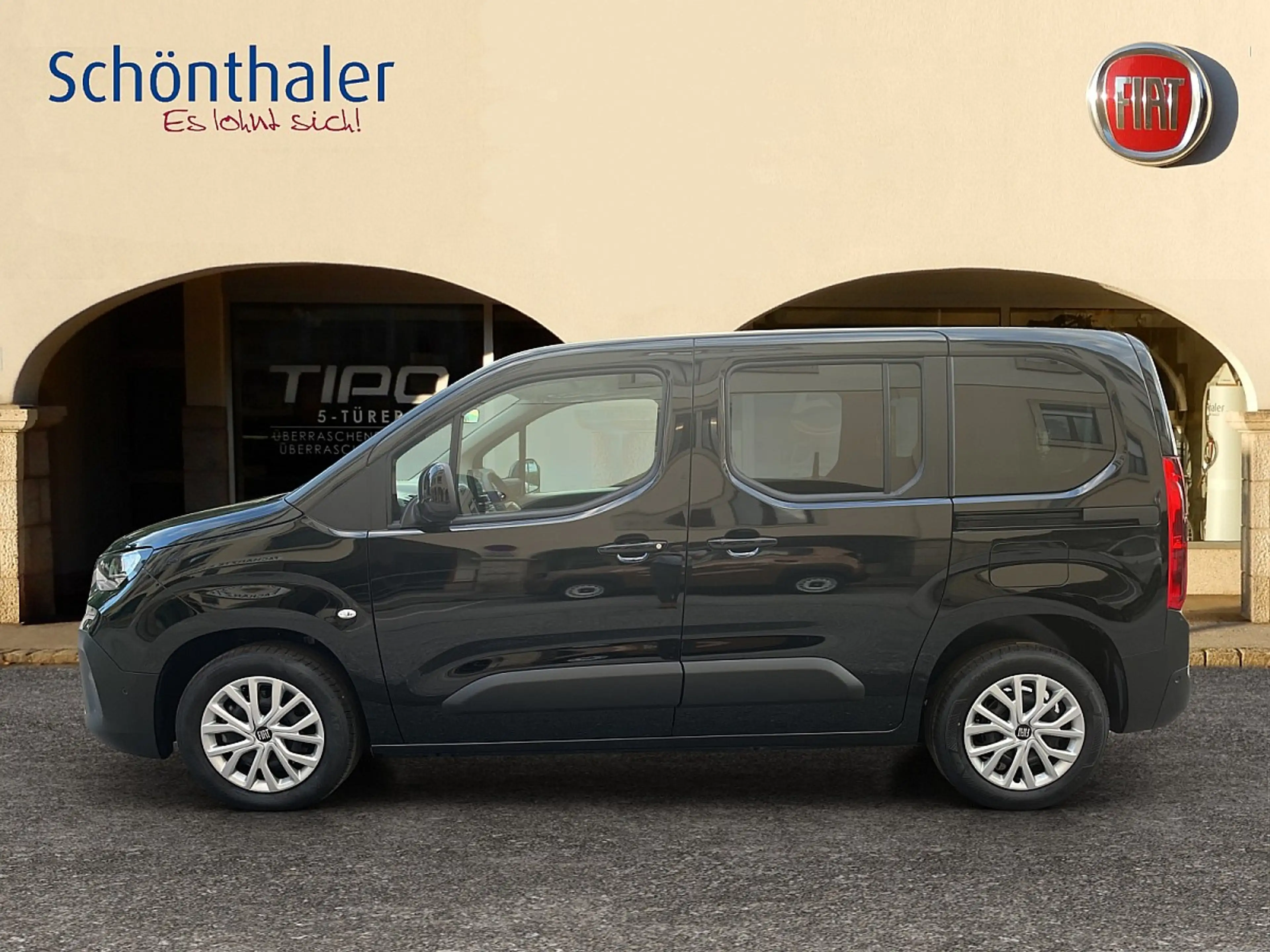 Fiat Doblo M BlueHDi 130 S&S Automatik — photo 3
