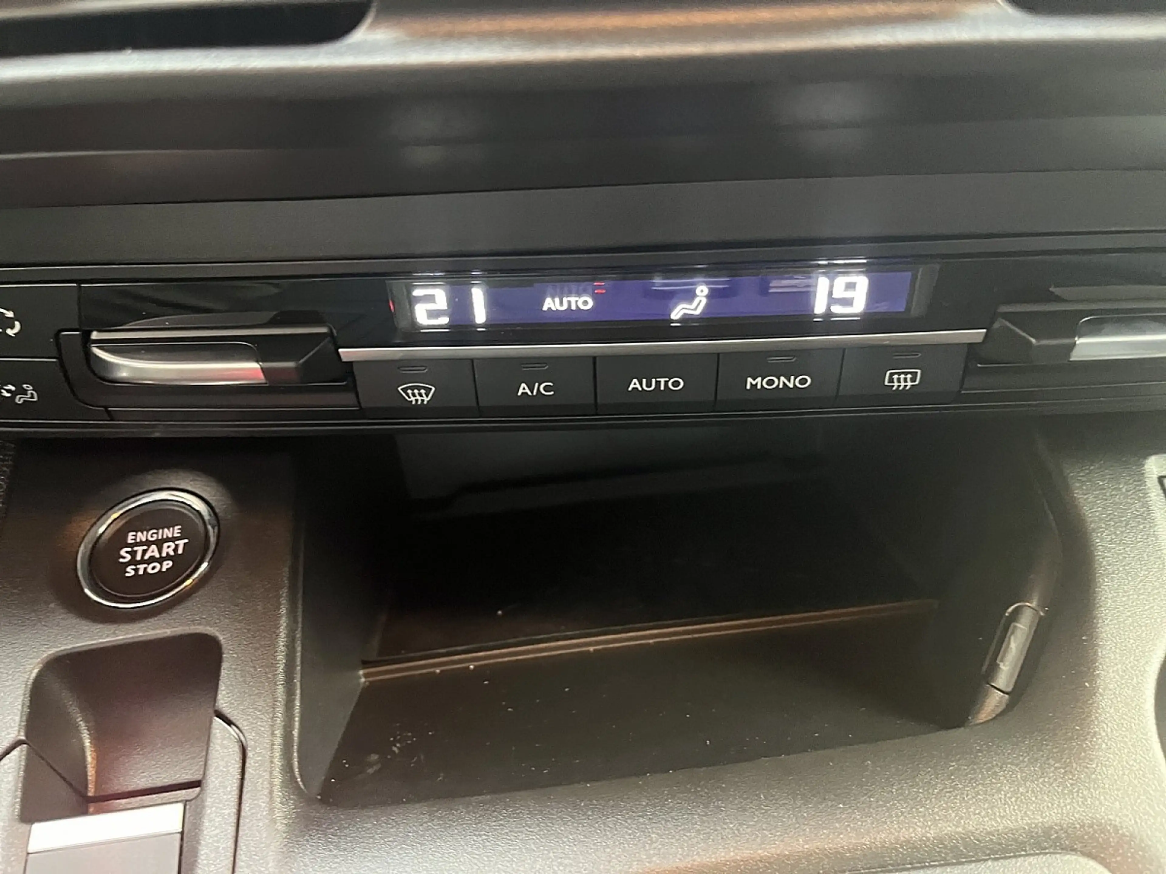 Fiat Doblo M BlueHDi 130 S&S Automatik — photo 8