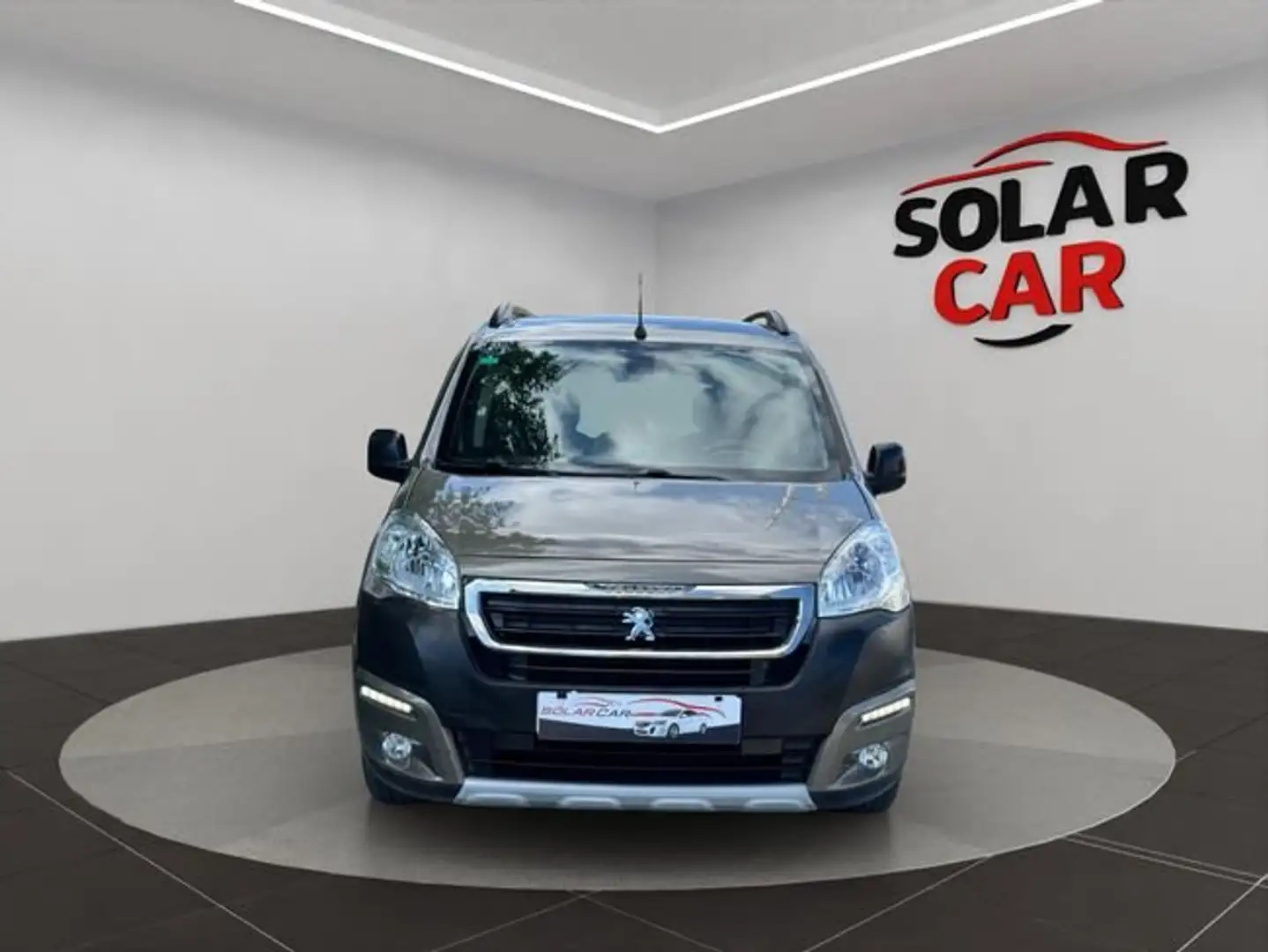 Peugeot Partner Active 1.2 PureTech 81KW 110CV Marrón - 2