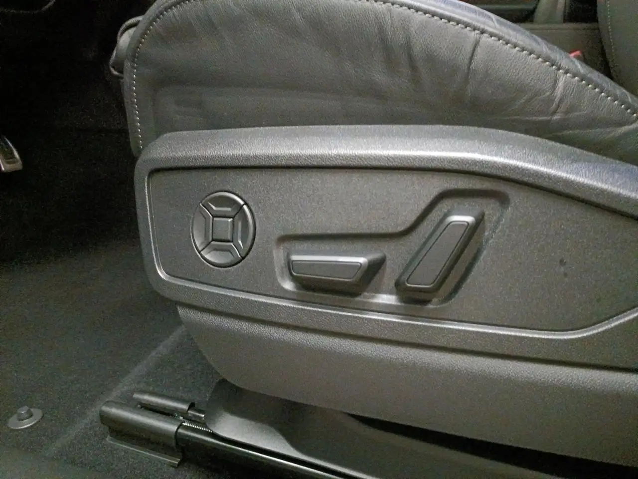 Audi Q5 2.0 tdi mhev+ s line edition quattro 204cv s-troni 18