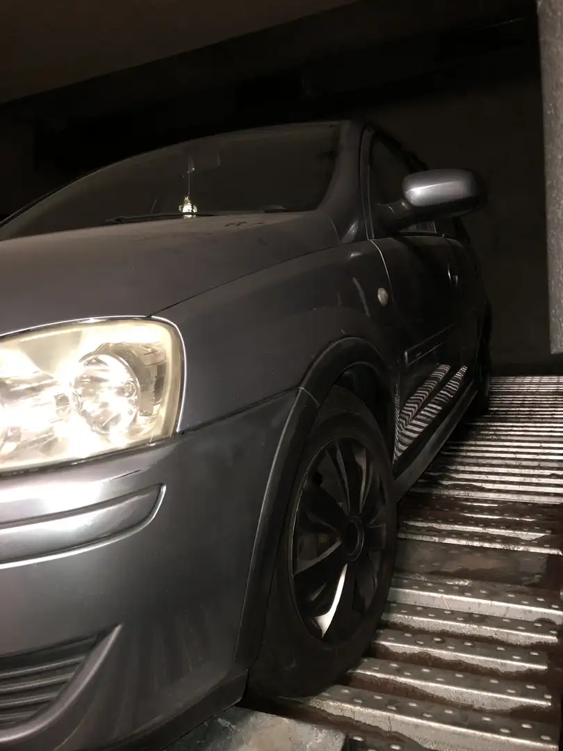 Opel Corsa GL - 1