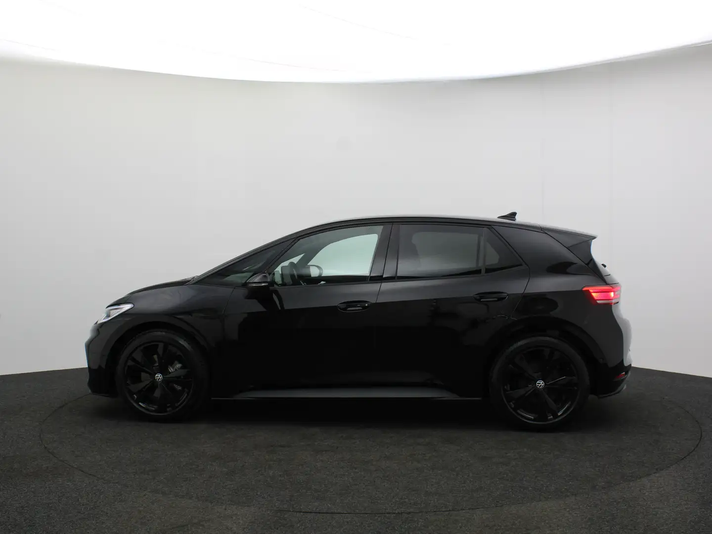 Volkswagen ID.3 Elektromotor 59 kWh 204pk Pro Limited Edition Zwart - 2