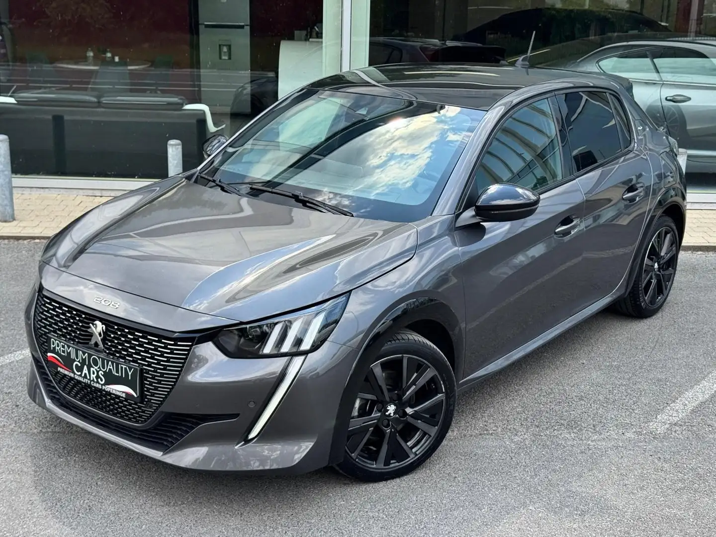 Peugeot 208 GT-LINE / 2023 / CARPLAY / SFEERLICHT / KEYLESS Grey - 2