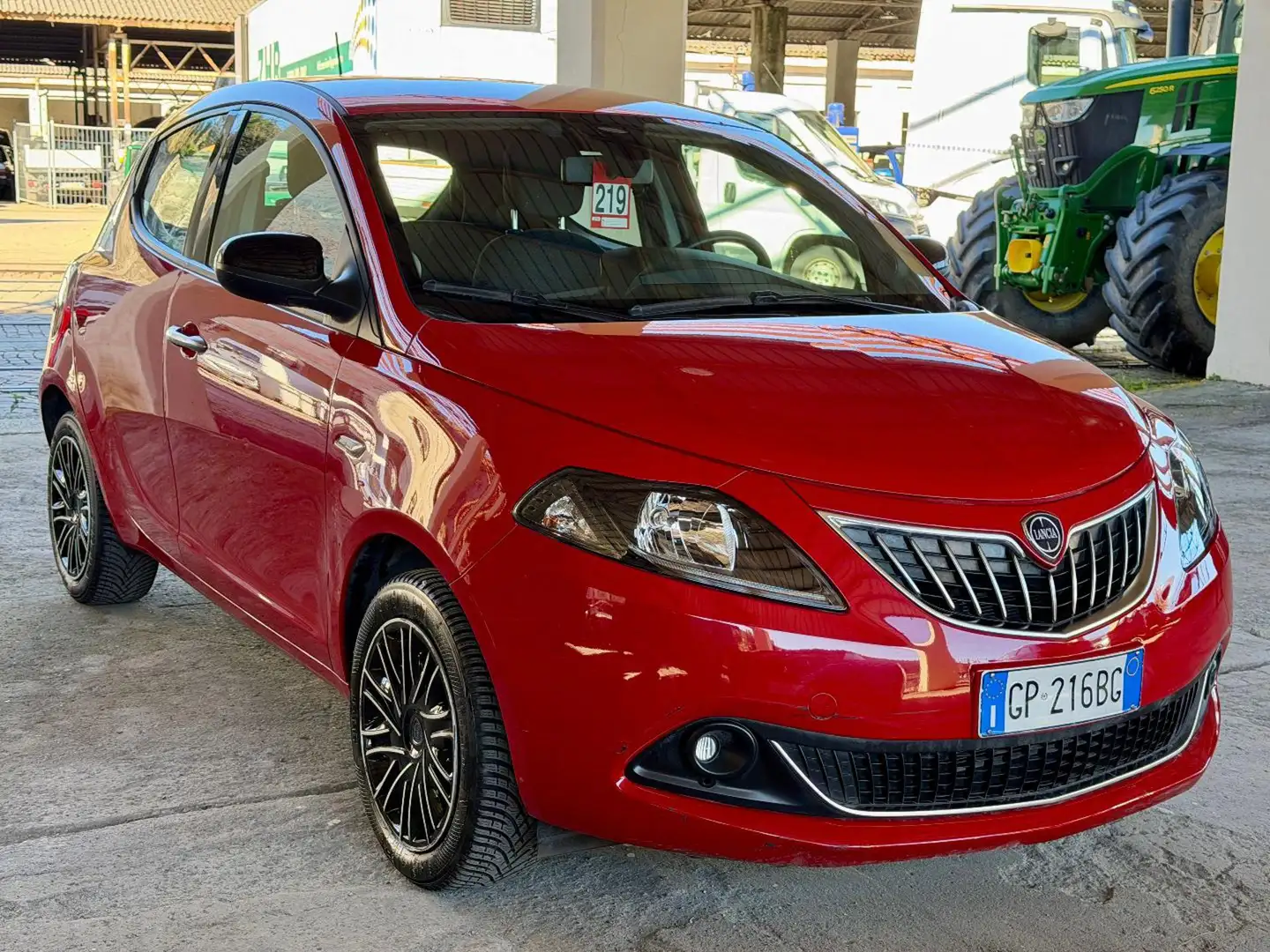 Lancia Ypsilon 1.0 FireFly 5 porte S&S Hybrid Gold Rot - 1