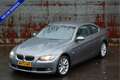 BMW 330 330i E92 Coupé / High Exe / Aut / Navi / Org. NL Grau - thumbnail 1