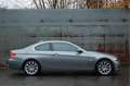 BMW 330 330i E92 Coupé / High Exe / Aut / Navi / Org. NL Grau - thumbnail 5