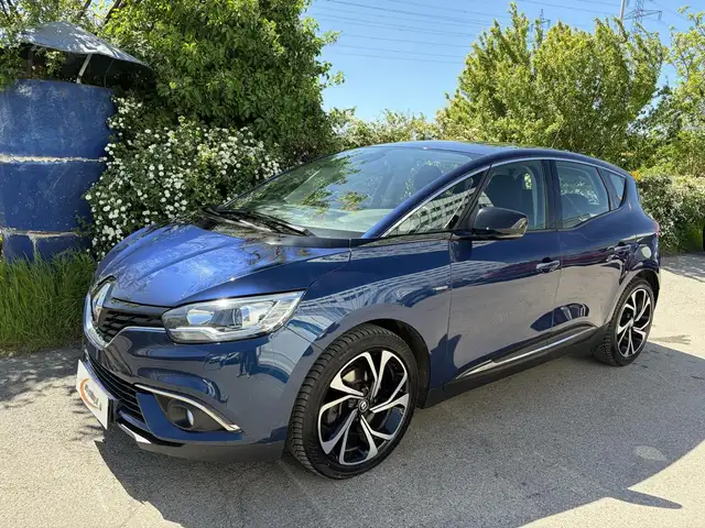 Renault Scenic view 4