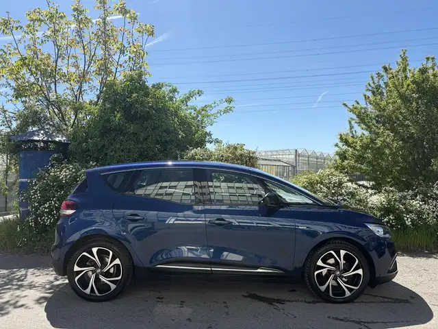 Renault Scenic view 2
