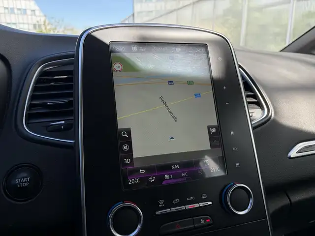 Renault Scenic view 12