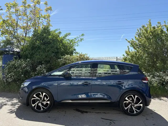 Renault Scenic view 5