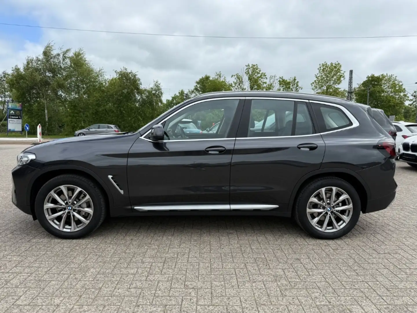 BMW X3 xDrive30d Standh. AHK Live Cockpit Prof. RFK Lenkr Grau - 2