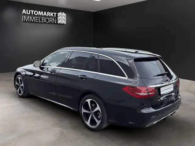 Mercedes-Benz C-Class view 5