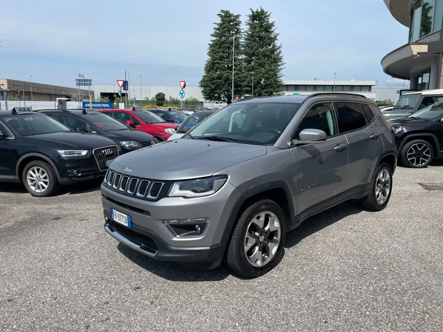 Jeep Compass 2.0 mjt Limited 4wd 140cv MANUALE KM103K CARPLAY Argento - 1