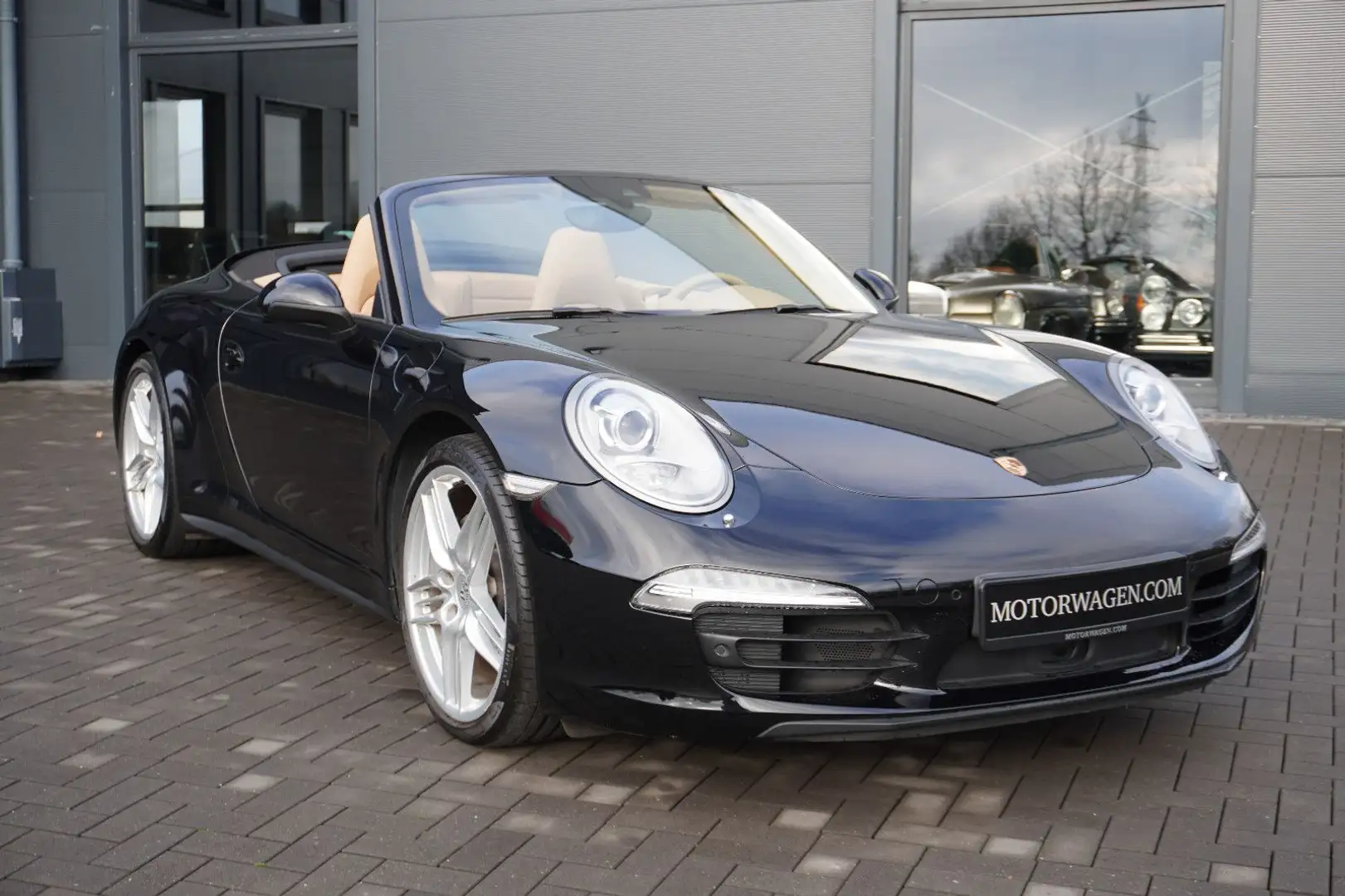Porsche 991 Carrera 4 Cabriolet Schwarz - 1