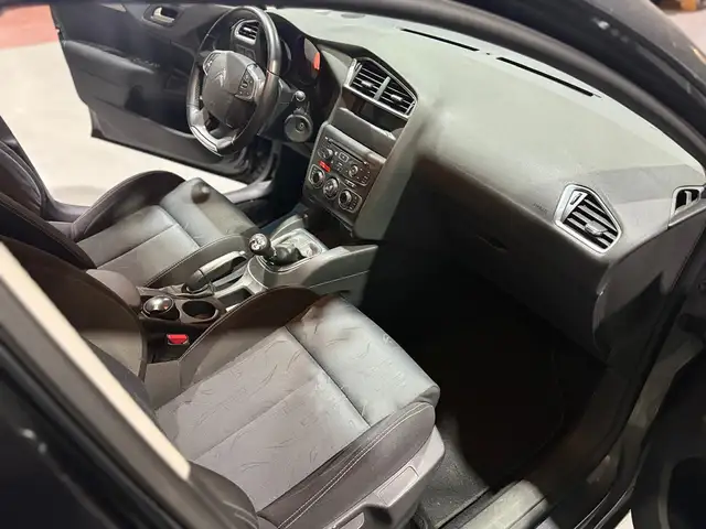 Citroen C4 view 12