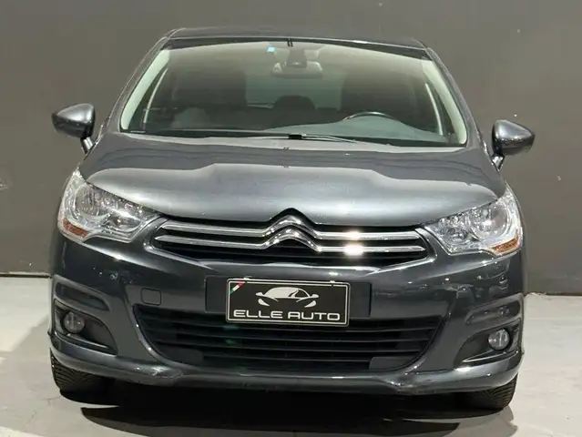 Citroen C4 view 9