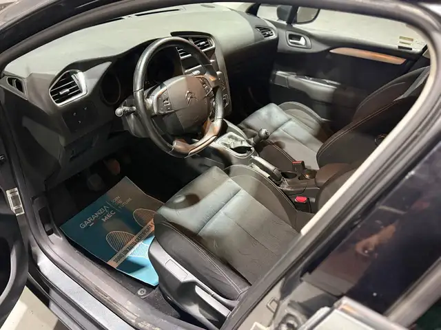 Citroen C4 view 11