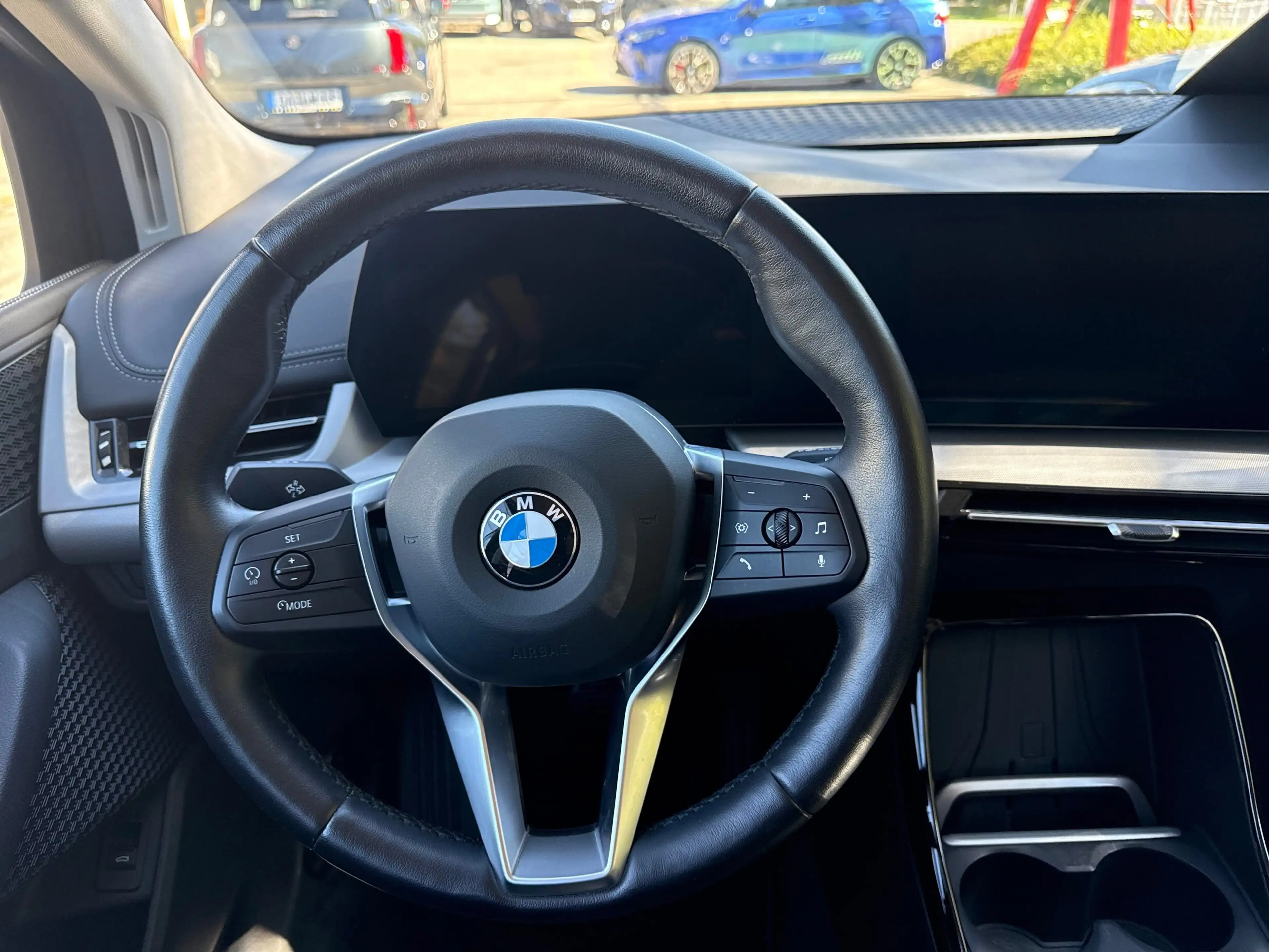 BMW 216 i Active Tourer DAB LED Komfortzg. Shz — photo 12
