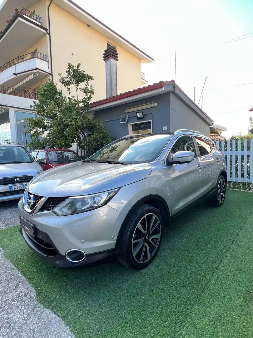 Nissan Qashqai 1.5 dci Tekna 110cv E6 - 1