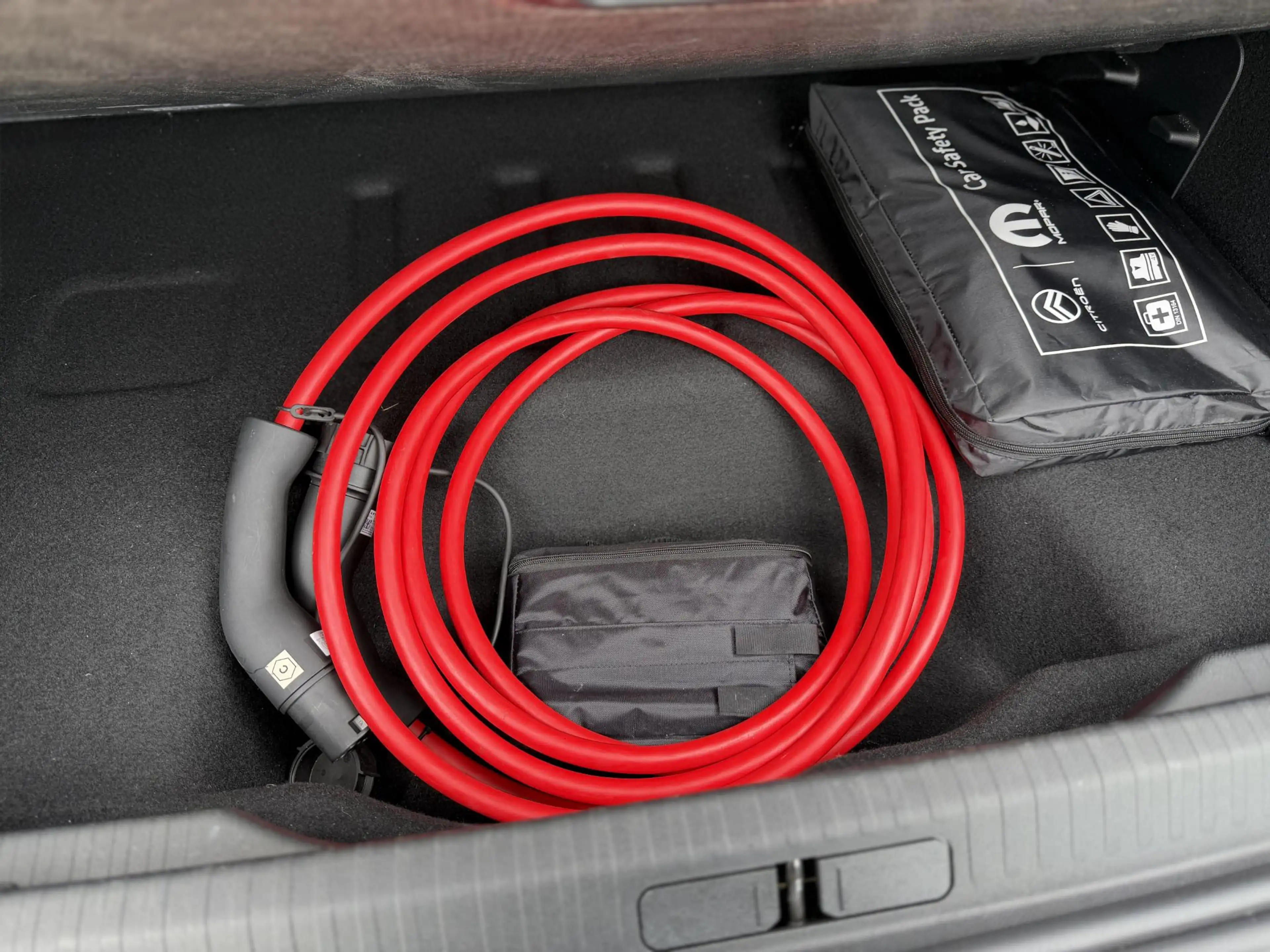 Citroen E-C4 Electric You 50 kWh|100% SOH!|Carplay|Camera — photo 27