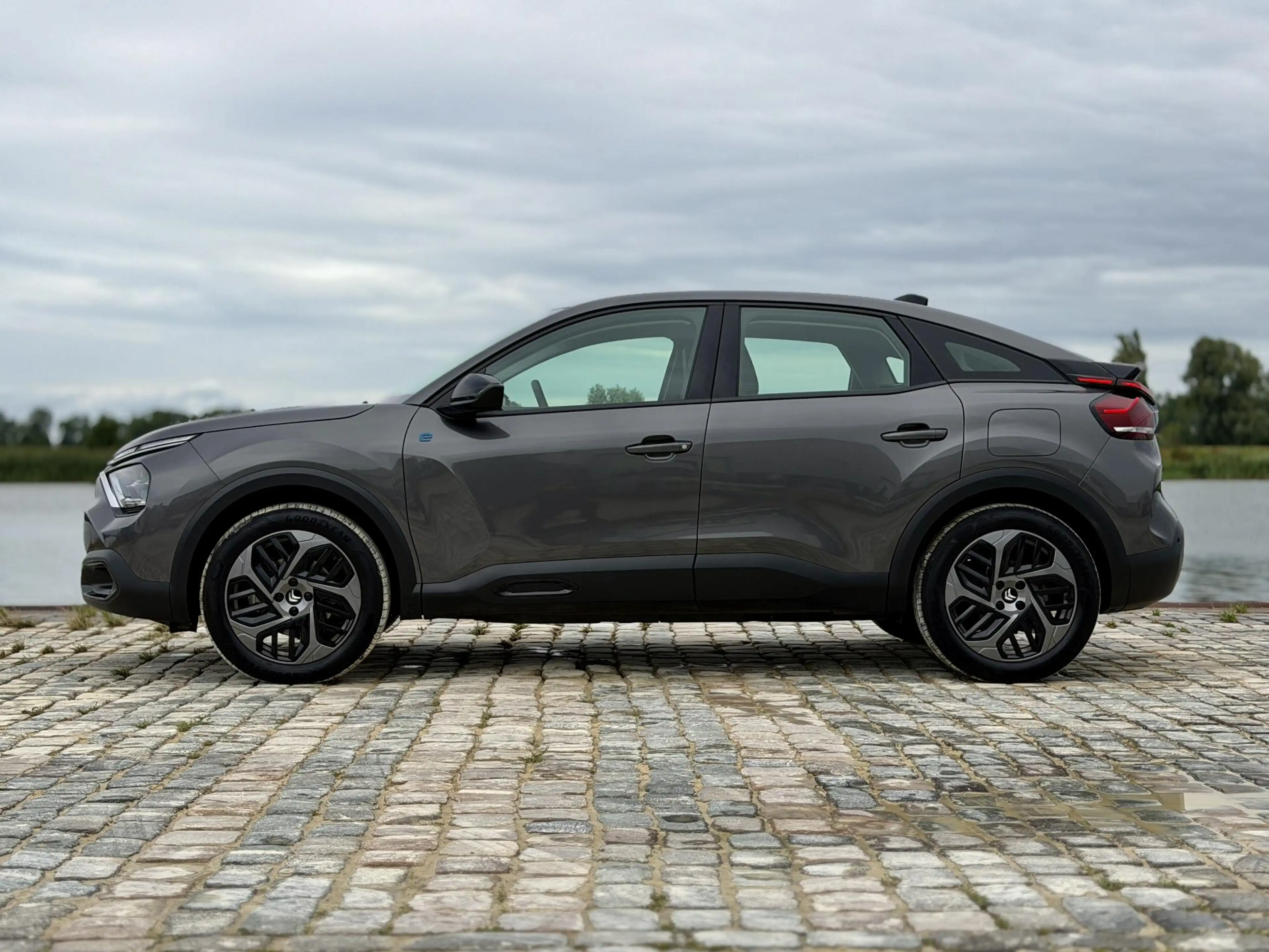 Citroen E-C4 Electric You 50 kWh|100% SOH!|Carplay|Camera — photo 9