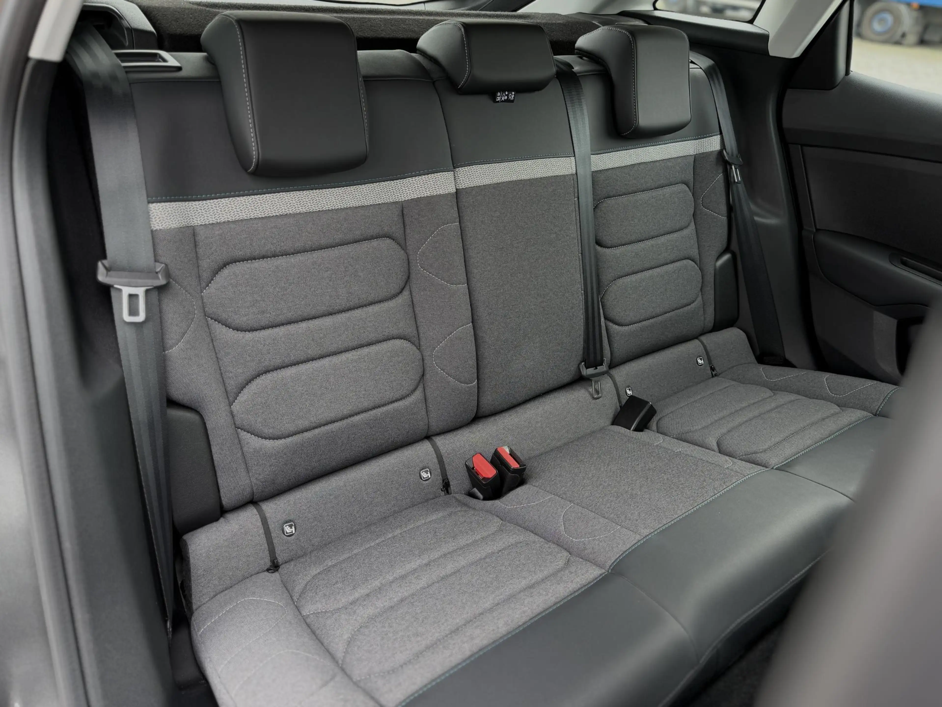 Citroen E-C4 Electric You 50 kWh|100% SOH!|Carplay|Camera — photo 13