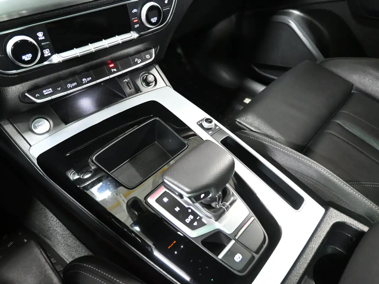 Audi Q5 photo Audi Q5
