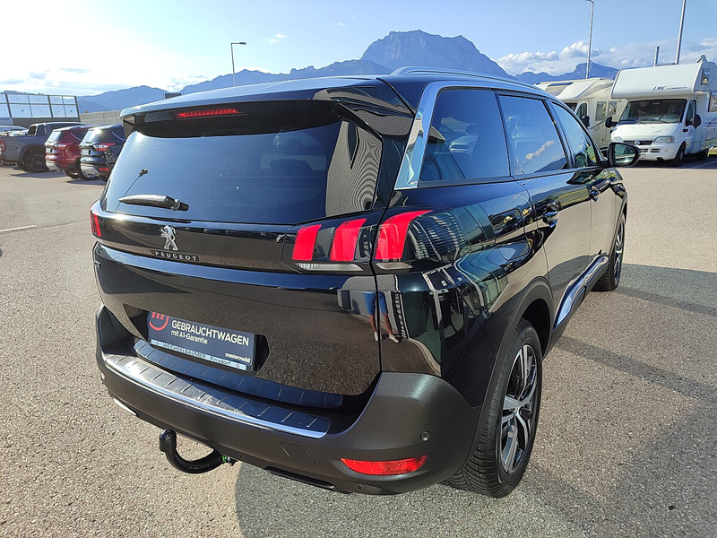 Peugeot 5008 1.5 BlueHDi 130 FAP Allure — photo 4