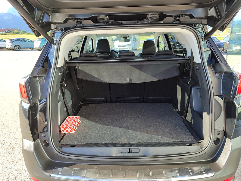 Peugeot 5008 1.5 BlueHDi 130 FAP Allure — photo 8