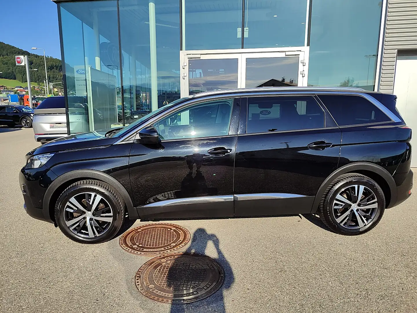 Peugeot 5008 1.5 BlueHDi 130 FAP Allure Schwarz - 2