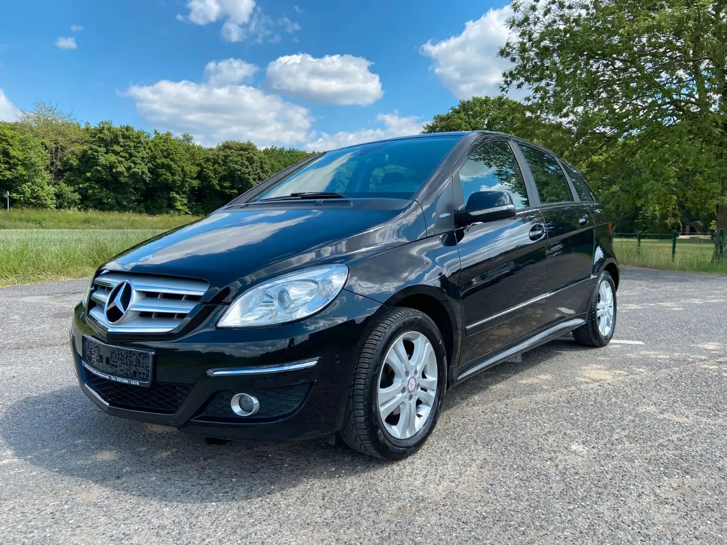 Mercedes-Benz B 180 Klima Radio Alu PDC Sitzheizung Schwarz - 1