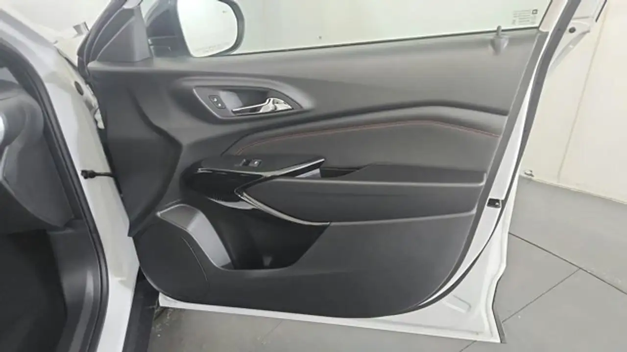 Chevrolet Trax снимка Chevrolet Trax