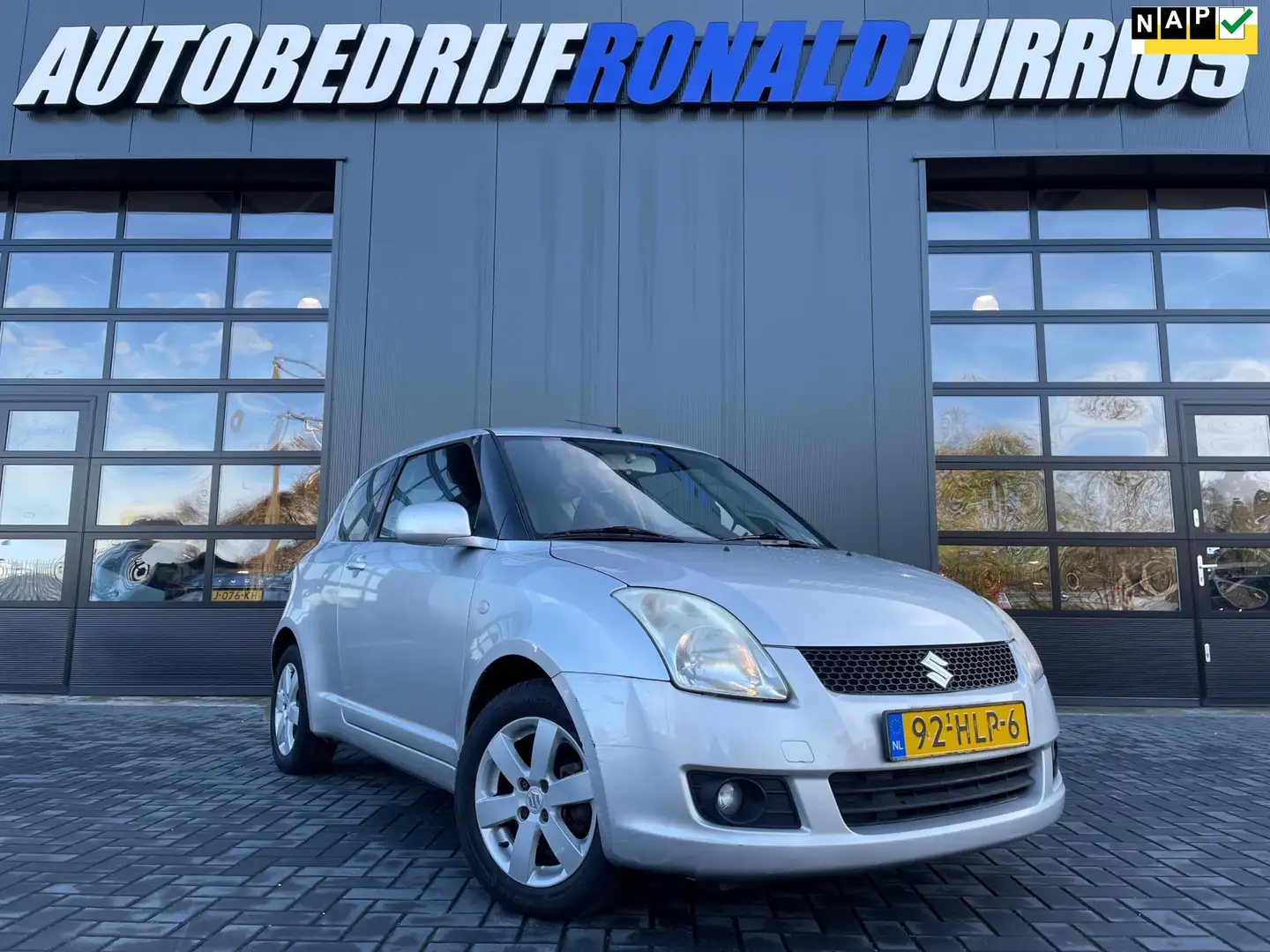 Suzuki Swift 1.3 Exclusive NL.Auto/Nieuwe Apk/Airco/Elc.Pakket/ Gris - 1