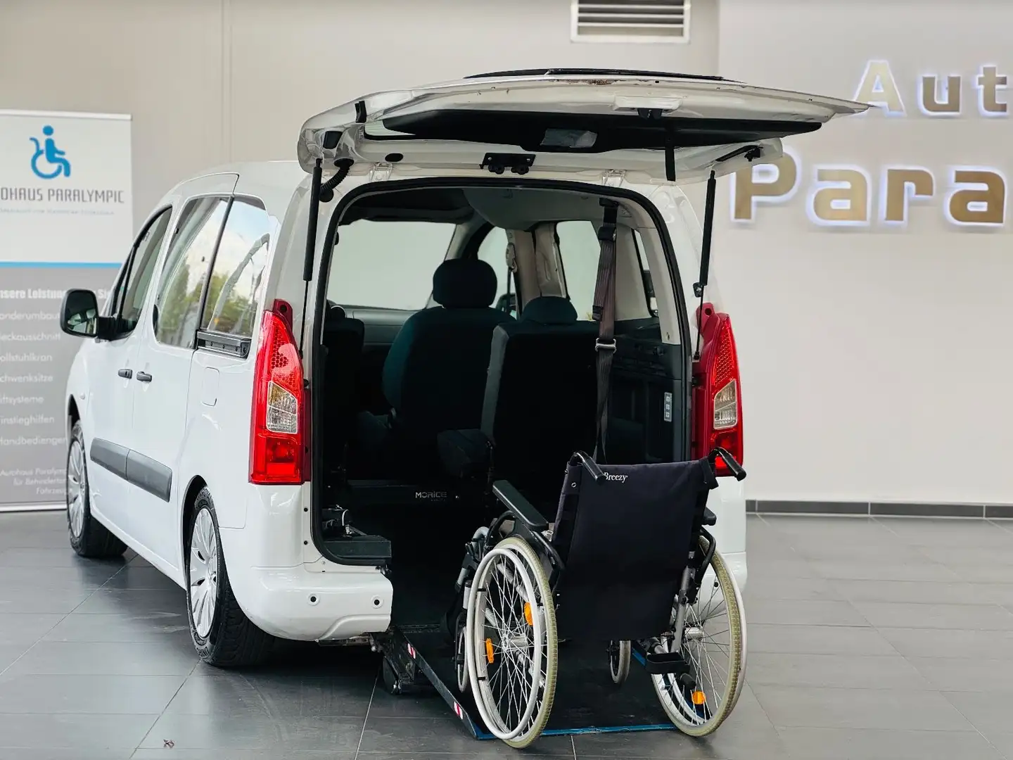 Citroen Berlingo Multispace Behindertengerecht-Rampe Weiß - 1
